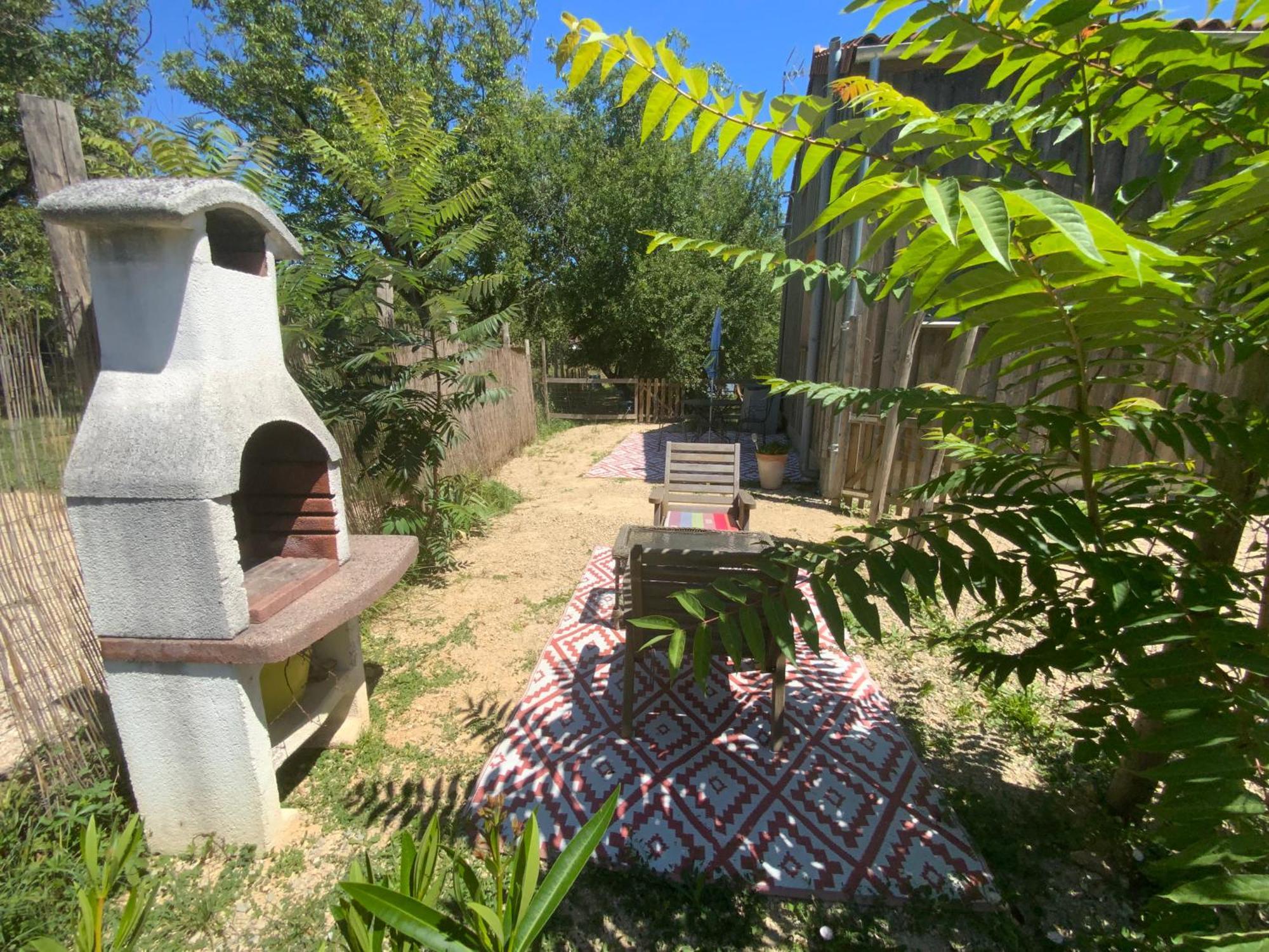 Gite Wildflower Lane Valojoulx Εξωτερικό φωτογραφία