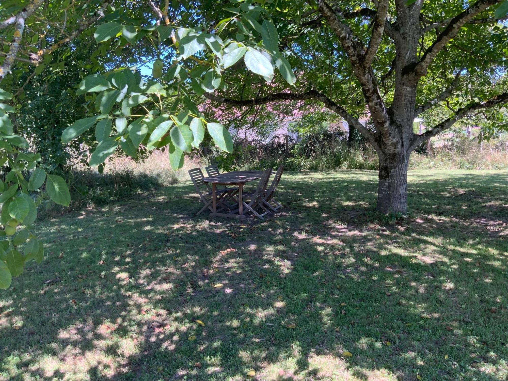Gite Wildflower Lane Valojoulx Εξωτερικό φωτογραφία