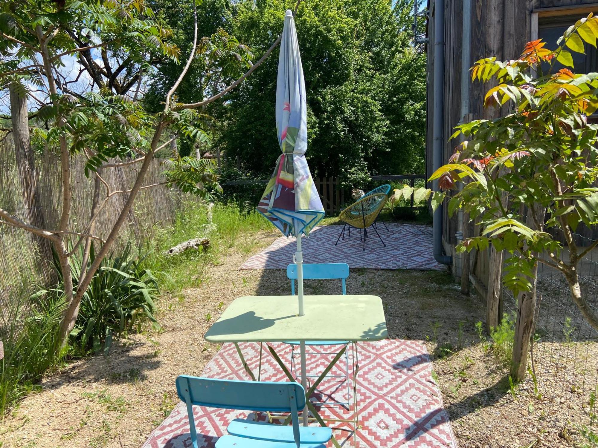 Gite Wildflower Lane Valojoulx Εξωτερικό φωτογραφία