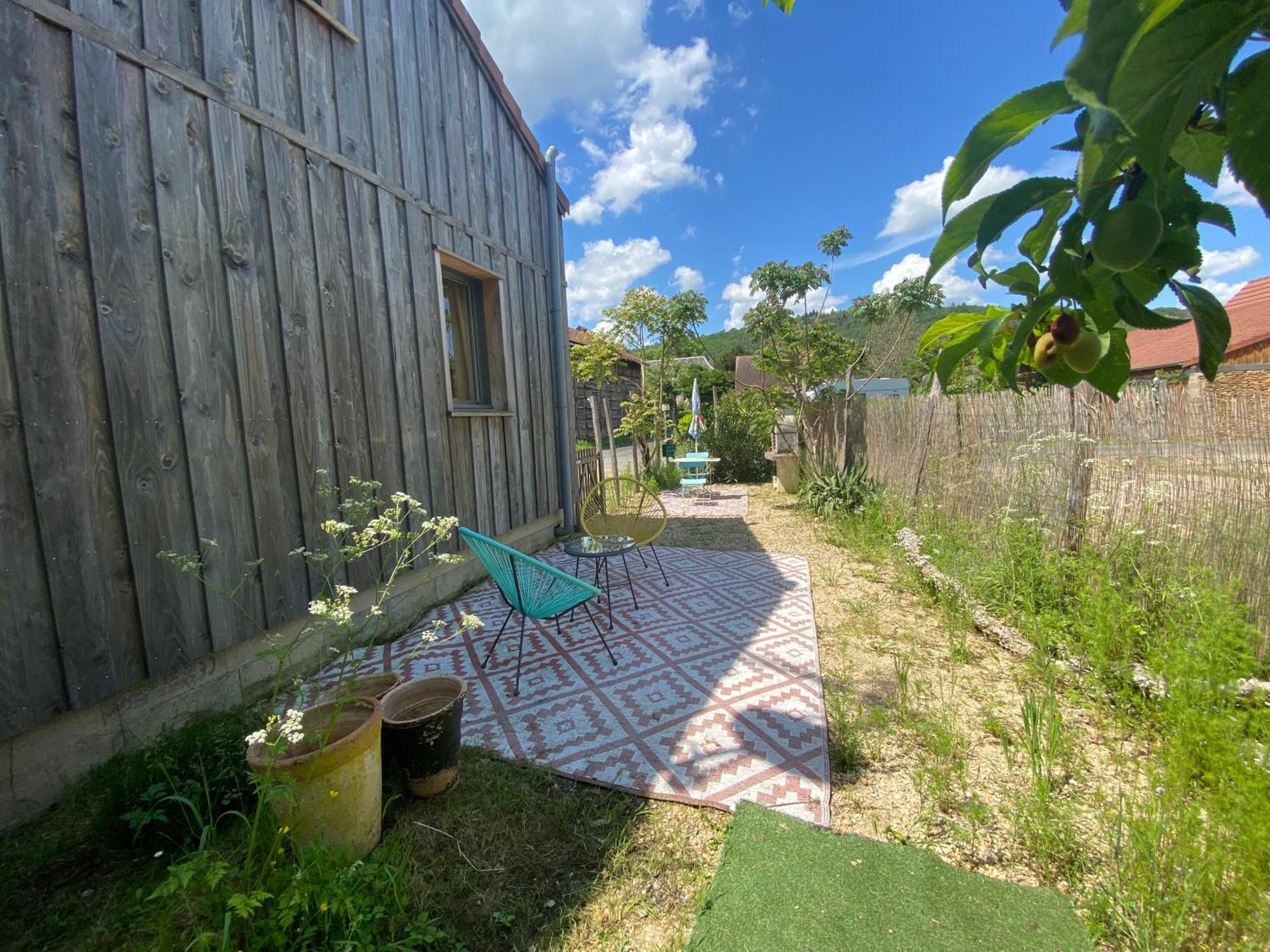 Gite Wildflower Lane Valojoulx Εξωτερικό φωτογραφία